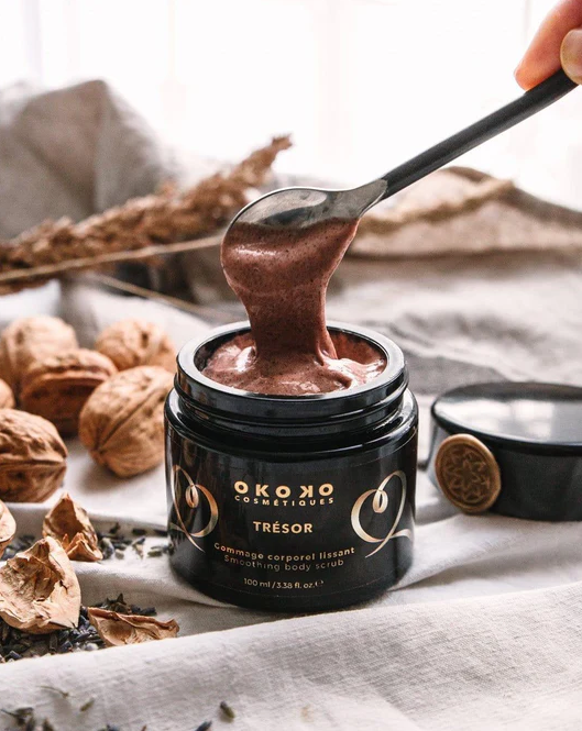 Trésor Smoothing Body Scrub